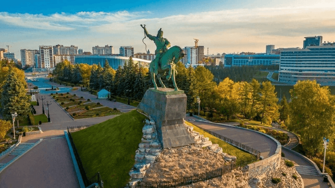 Фото памятника в городе Уфа