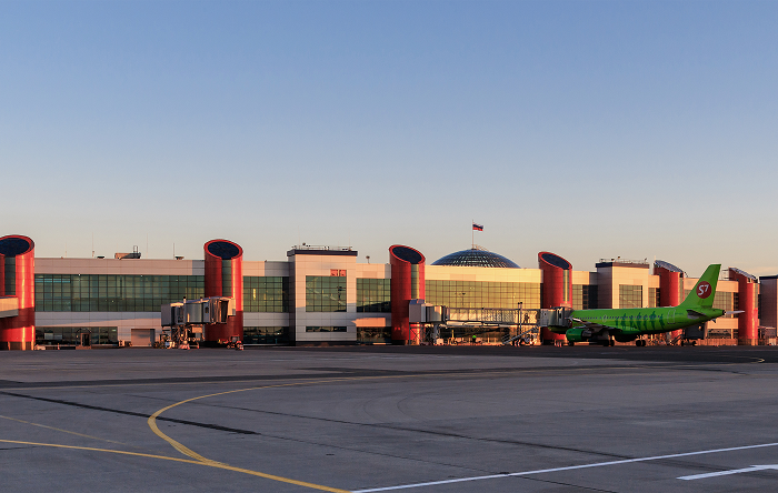 Международный аэропорт Калининград (Храброво) имени императрицы Елизаветы Петровны